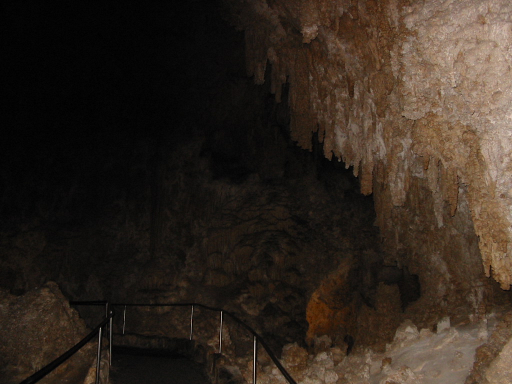 Caverns 2.JPG, 6/23/2001, 188 kB